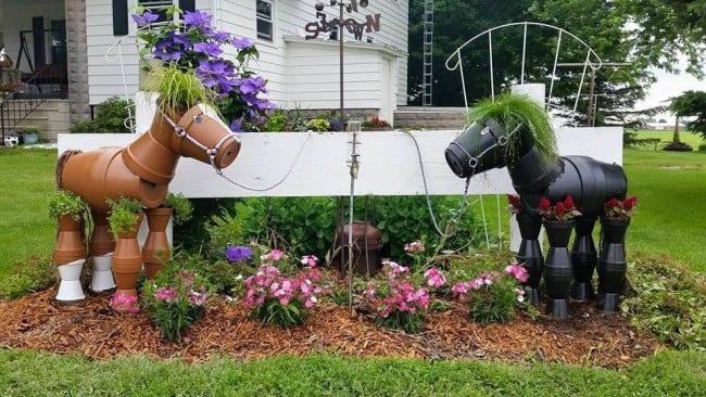 DIY Clay Pot Horse Garden Planters