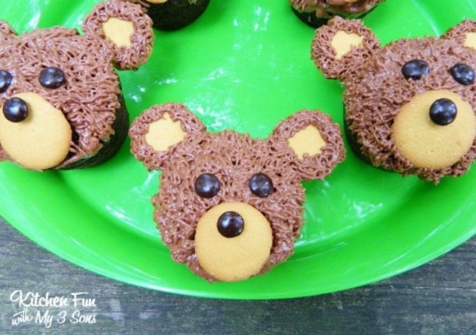 Camping Bear Cupcakes...these are the BEST Cupcake Ideas!