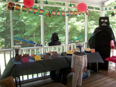 Lots of Star Wars Party Ideas!
