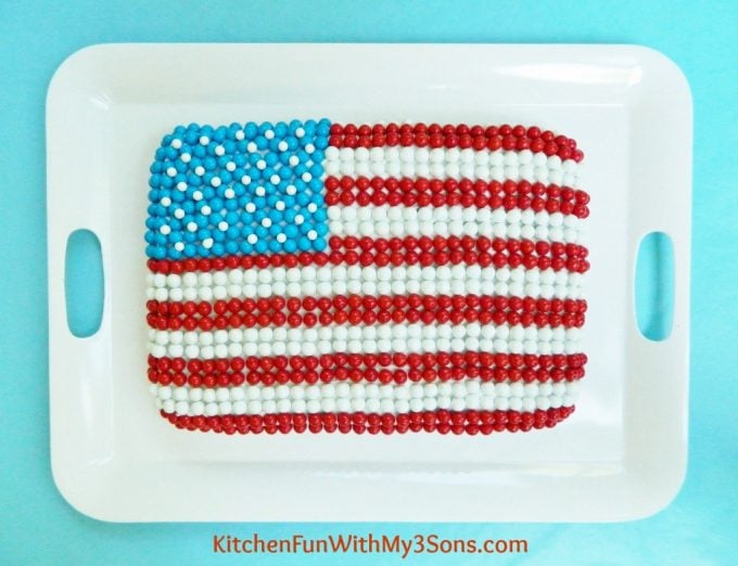 Easy 4th of July Flag Cake
