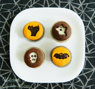 Halloween Cookie Cutter Cupcakes