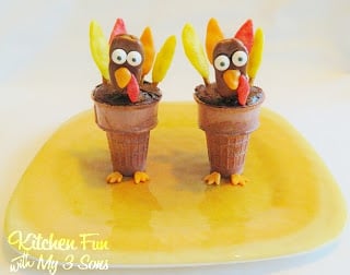 Turkey Cake Cones...a dessert that the kids will love for Thanksgiving
