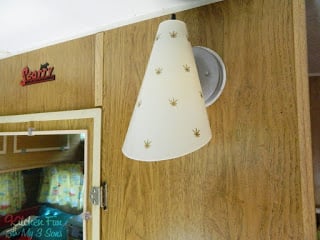 Even the light fixtures are vintage