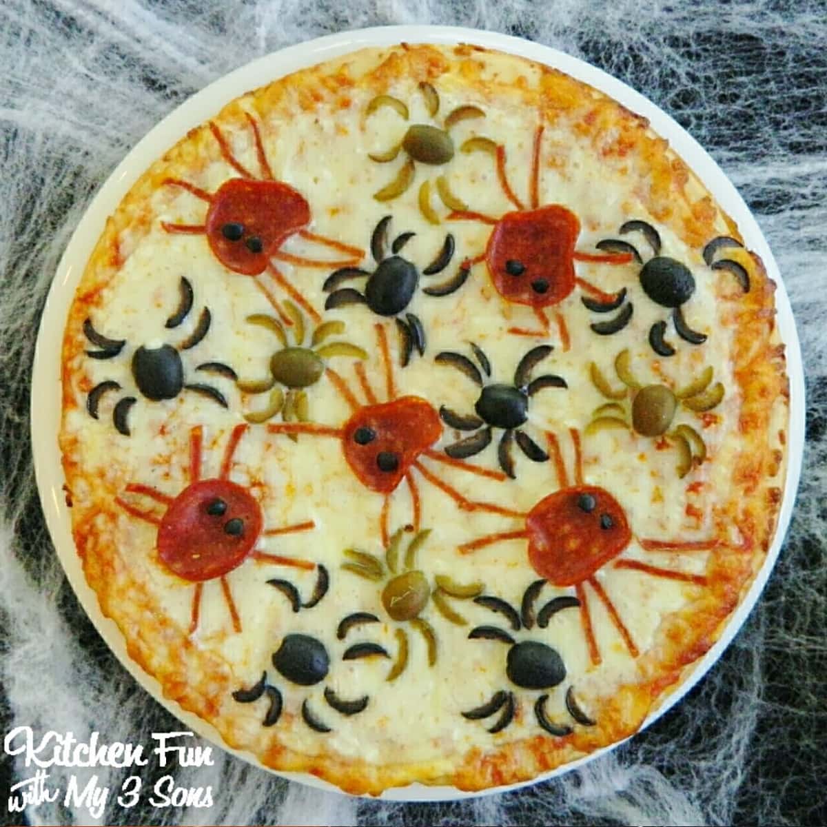 Halloween Spider Pizza