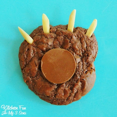 Brownie Bear Claw Camping Cookies