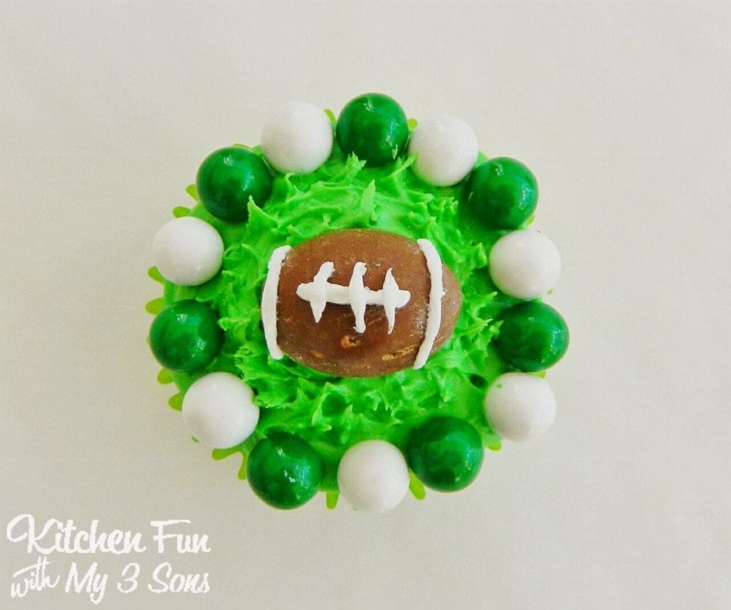 Here is the Seattle Seahawks Cupcake.