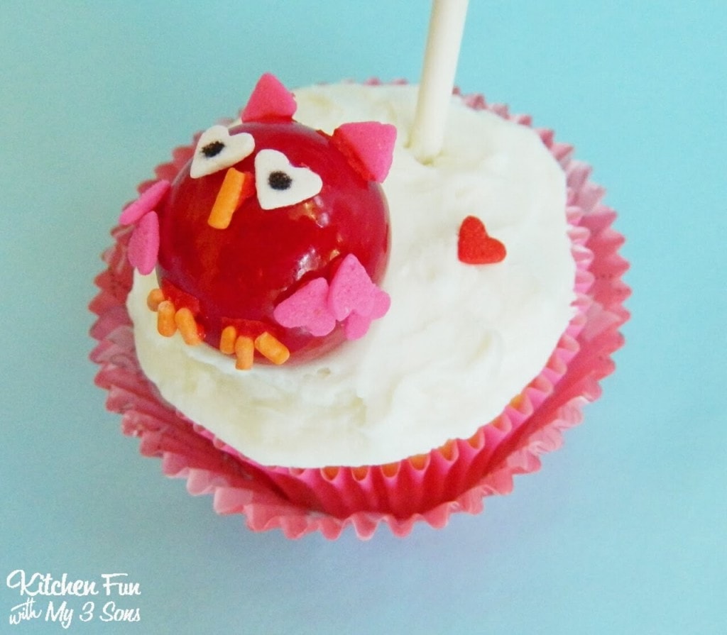 Easy Valentine Owl Cupcake Side View