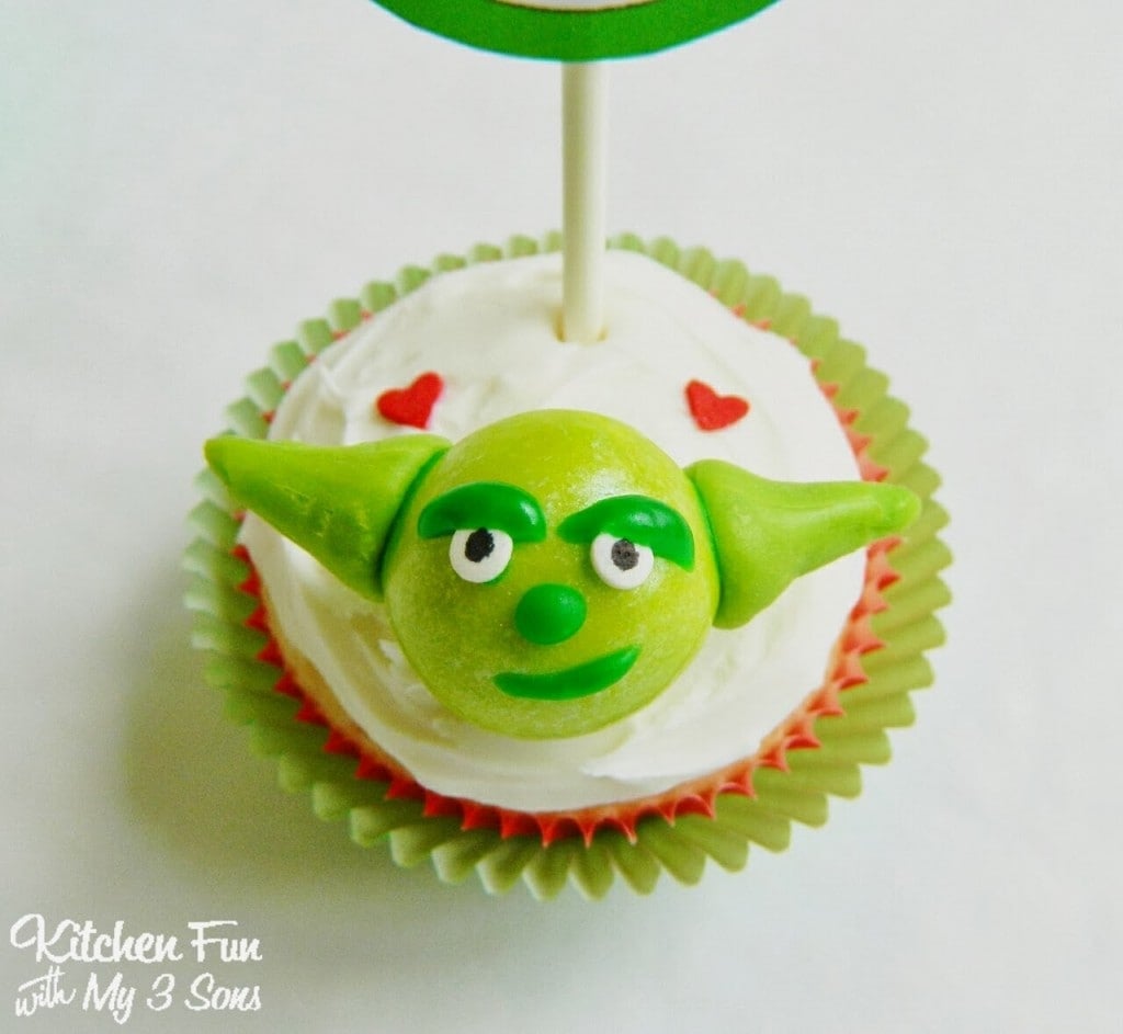 Star Wars Yoda Cupcakes Close Up