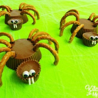 Halloween Reese's Spiders