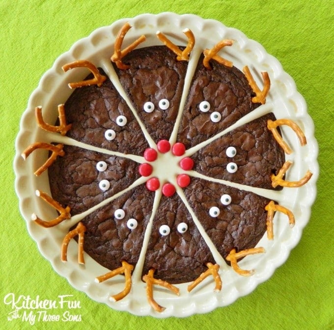 Rudolph the Red Nose Reindeer Brownies...an easy Christmas treat for the Kids!