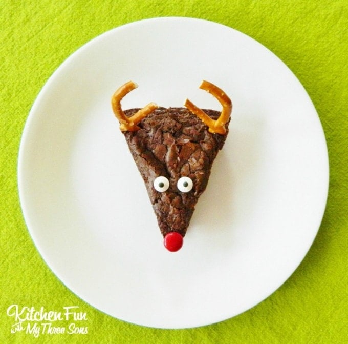 Rudolph the Red Nose Reindeer Brownies...an easy Christmas treat for the Kids!