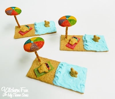 Easy Teddy Bear Beach Cookies & a "beary" cute party! KitchenFunWithMy3Sons.com