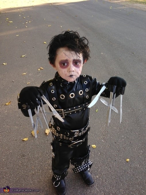 Edward Scissorhands Costume for Halloween!