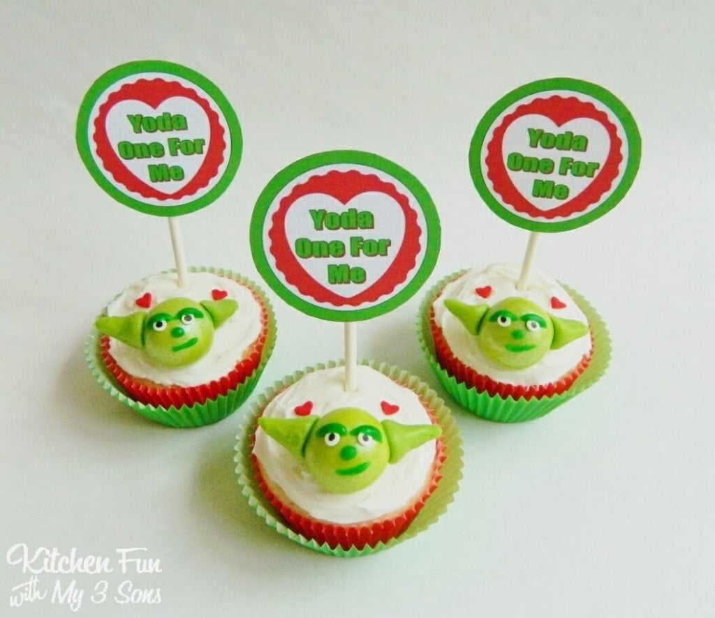 Star Wars Yoda Valentine's Day Cupcakes "Yoda One For Me"