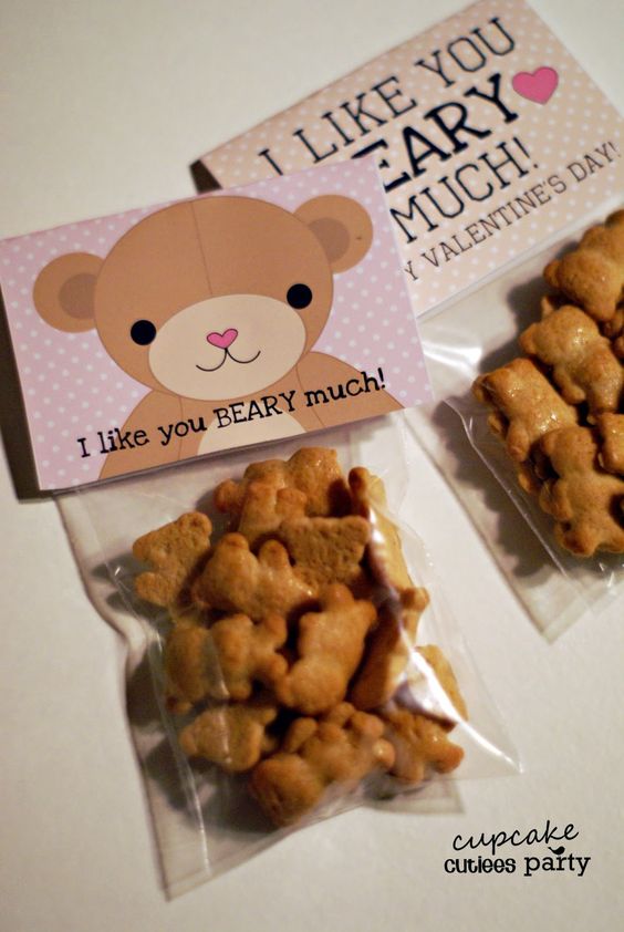 Valentine Bear Treat Bags with Card