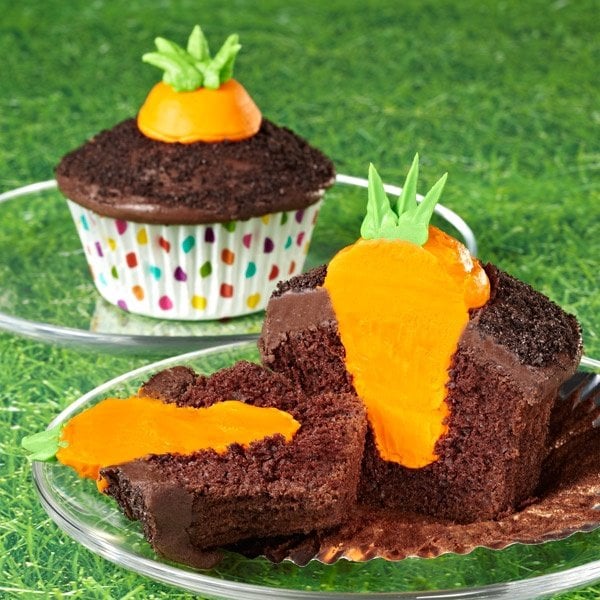 Chocolate Cupcakes with Frosting Carrots