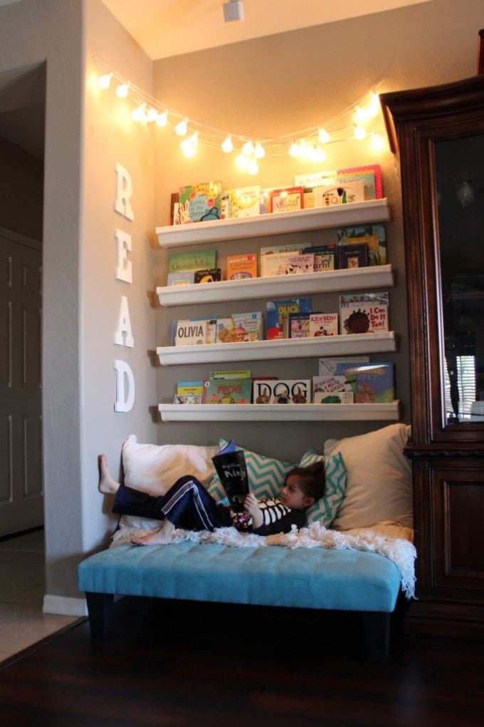 Reading Nook for Kids with Book Shelves!
