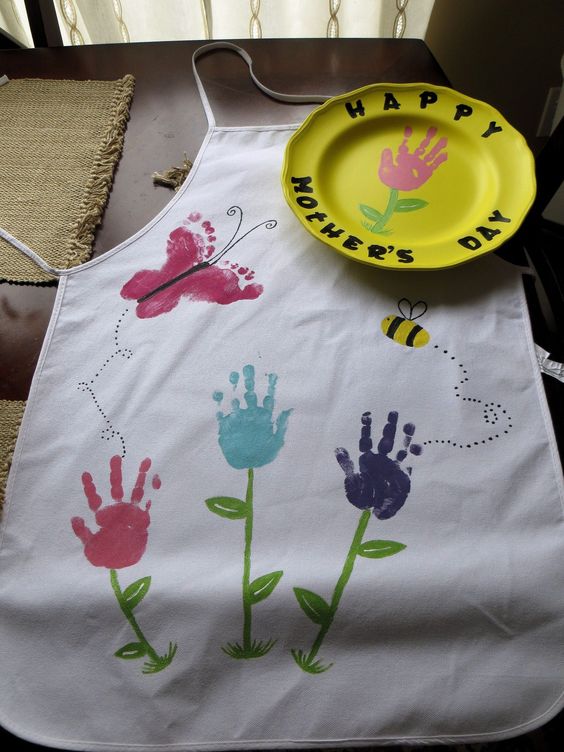 Mother's Day Handprint Flower Apron & Plate...so cute!