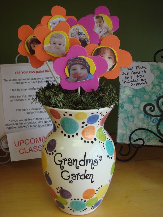 Grandma's Garden...such a cute Spring craft idea for the Grandkids to make for Grandparents Day or Mother's Day!