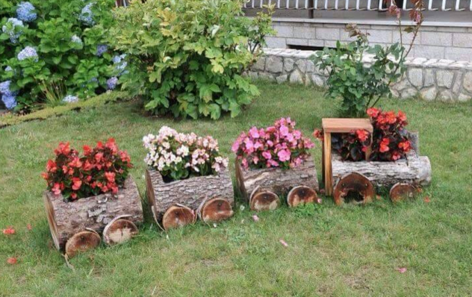 Log Train Planters