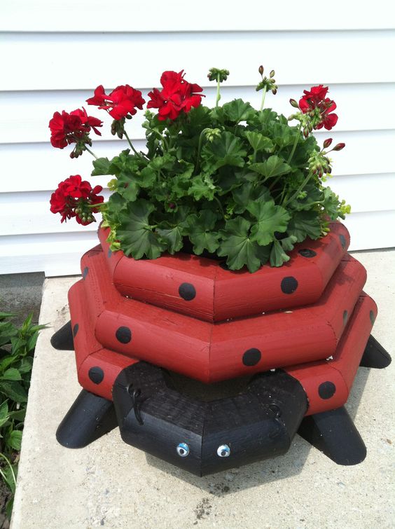 Ladybug Timber Flower Planter...this is so cute!