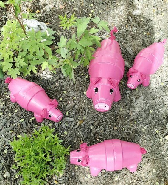 Terra Cotta Clay Pot Pigs