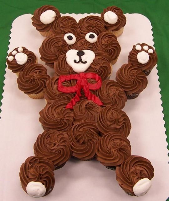 Teddy Bear Cupcake Cake.