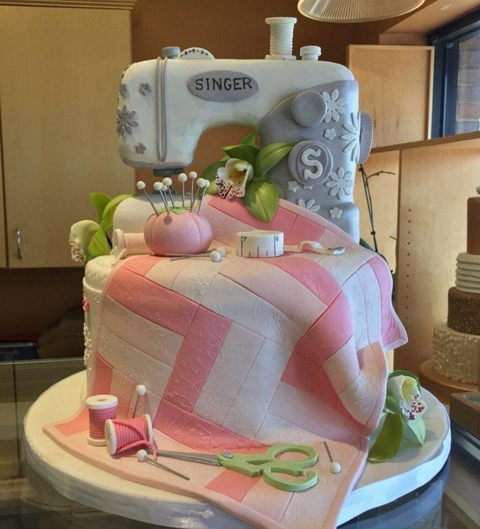Sewing Machine Cake...these are the BEST Cake Ideas!