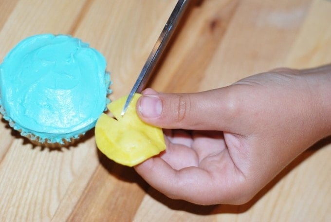 Easy Finding Dory Cupcakes