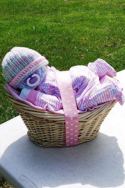Sleeping Diaper Baby Gift Basket...these are the BEST Baby Shower Ideas!