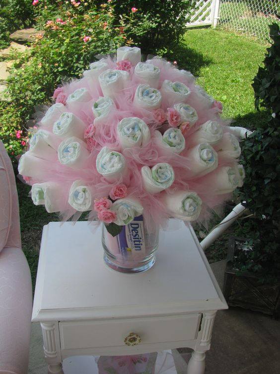 Diaper Bouquet...these are the BEST Baby Shower Ideas!