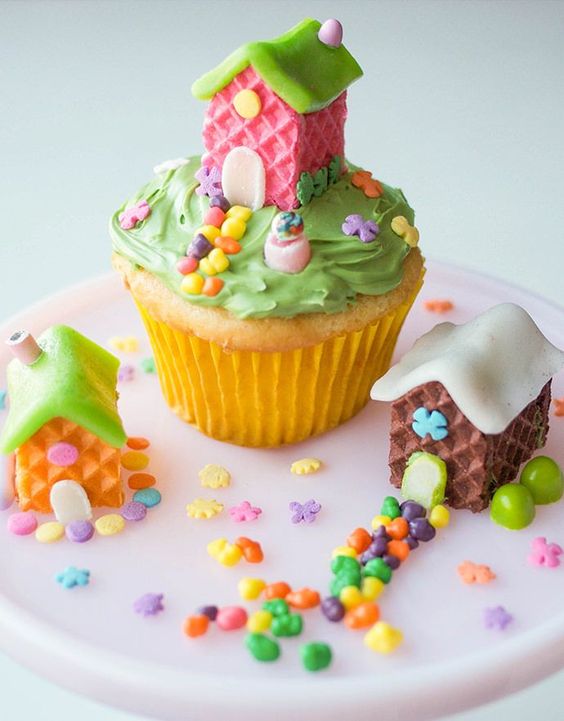 Wafer Cookie Fairy House Cupcakes...these are the BEST Cupcake Ideas!