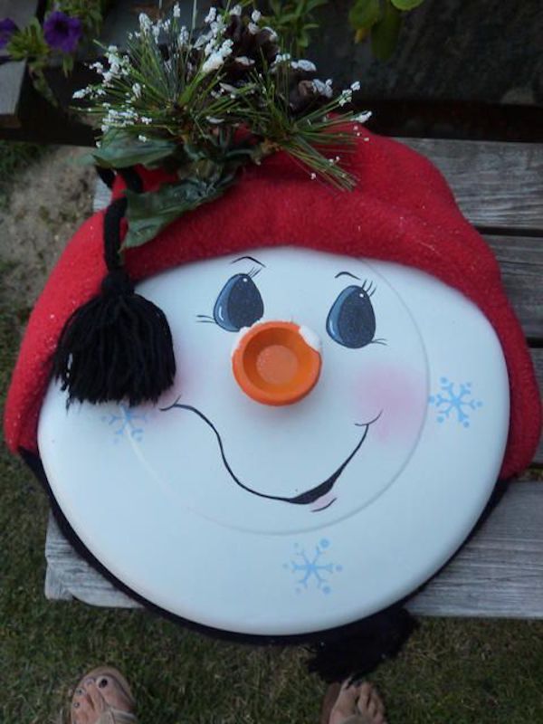 Painted Snowman Pot wtbblue.com are the BEST Homemade Christmas Decorations & Craft Ideas!