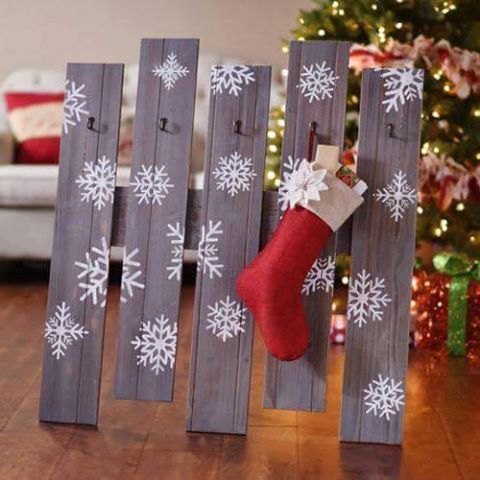 https://kitchenfunwithmy3sons.com/wp-content/uploads/2016/08/the-best-diy-christmas-decorations-and-homemade-holiday-crafts-18.jpg