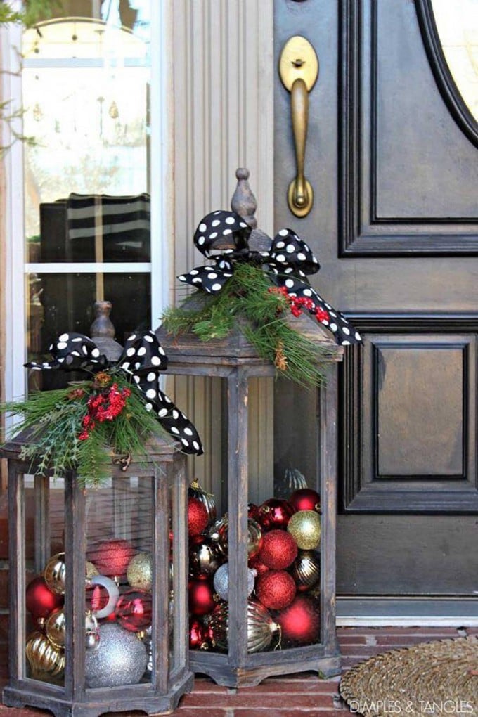 Lighted Burlap Garland For Christmas {How To} - CreateCraftLove