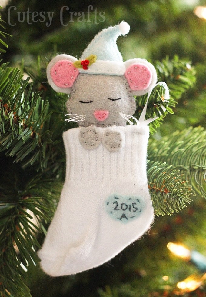 Baby Mouse Sock Stocking Ornament....these are the BEST DIY Ornament Ideas for Christmas!