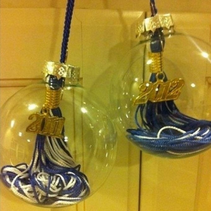 Turn a Graduation Tassel into a Christmas Ornament...these are the BEST Homemade Ornament Ideas!