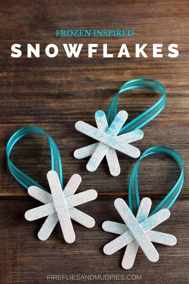 Frozen Inspired Popsicle Stick Snowflake Ornaments...these are the BEST Homemade Christmas Ornament Ideas!