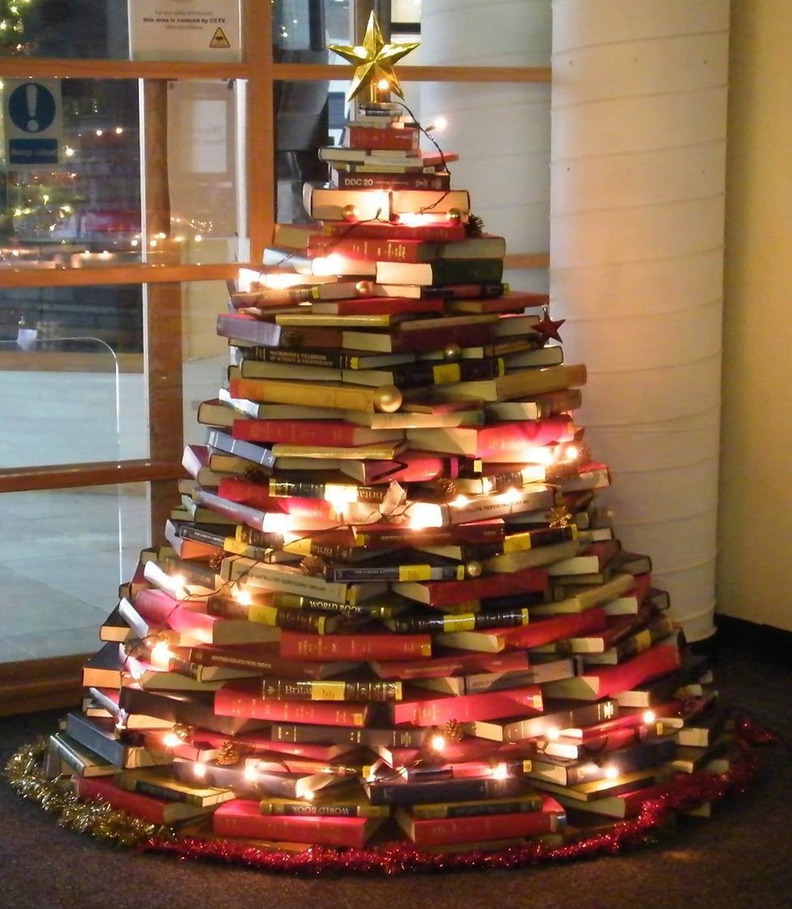 the-most-creative-christmas-trees-holiday-tree-2