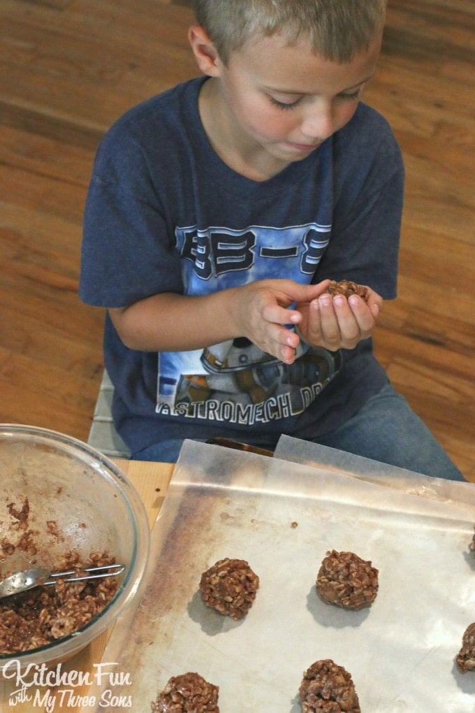 Reese's Cookies - No Bake Peanut Butter & Chocolate Rice Krispies Treats Recipe