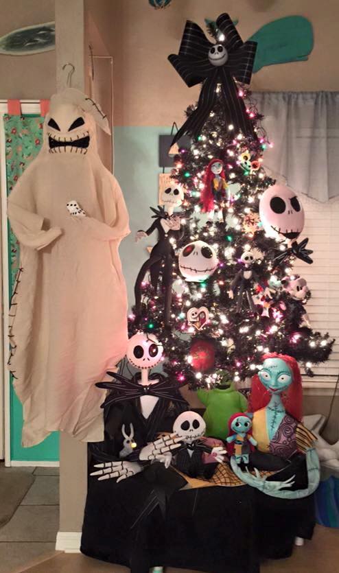 Nightmare Before Christmas Tree...these are the most Creative Christmas Trees!