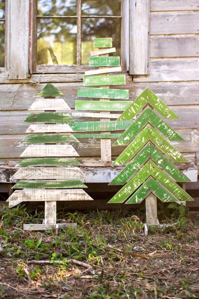 DIY Pallet Trees....these are the most Creative Christmas Trees!
