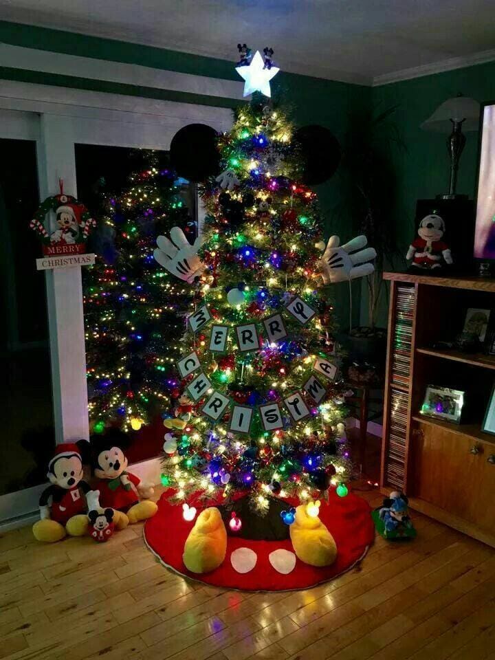 Mickey Mouse Christmas Tree...these are the BEST Christmas Tree Ideas!