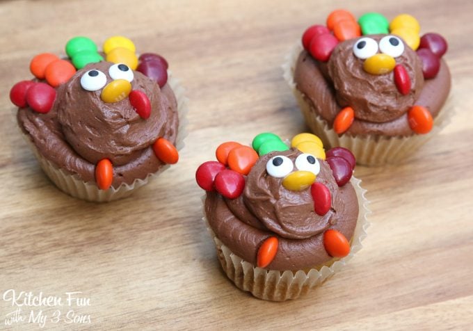 Easy Thanksgiving Turkey Cupcakes