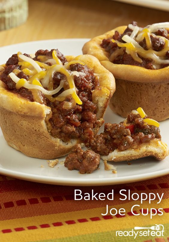 Baked Sloppy Joe Cups - these are the BEST Muffin Tin Recipes for Kids!