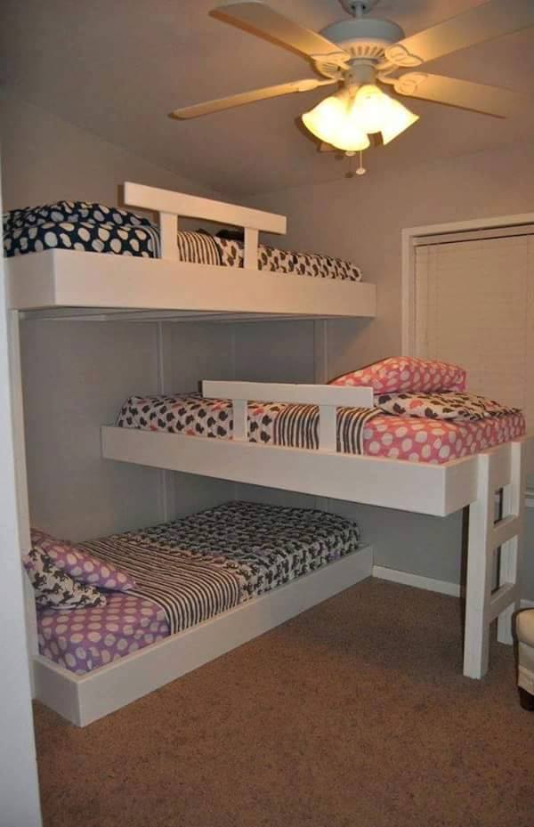 DIY Triple Bunk Beds...these are the BEST Bunk Bed Ideas!