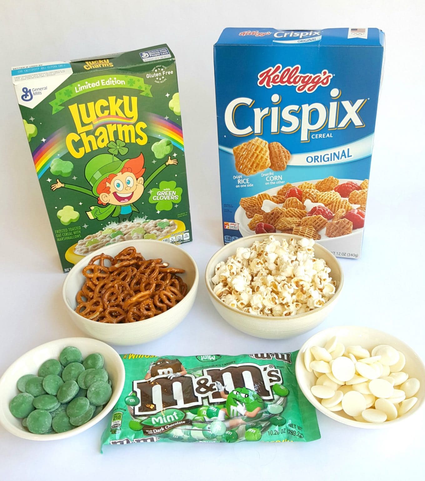 St. Patrick's Day Leprechaun Bait Snack Mix