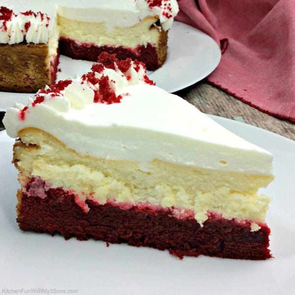 Red Velvet Cheesecake Cake