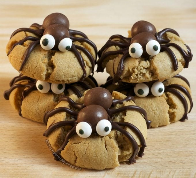 Halloween Peanut Butter Spider Cookies