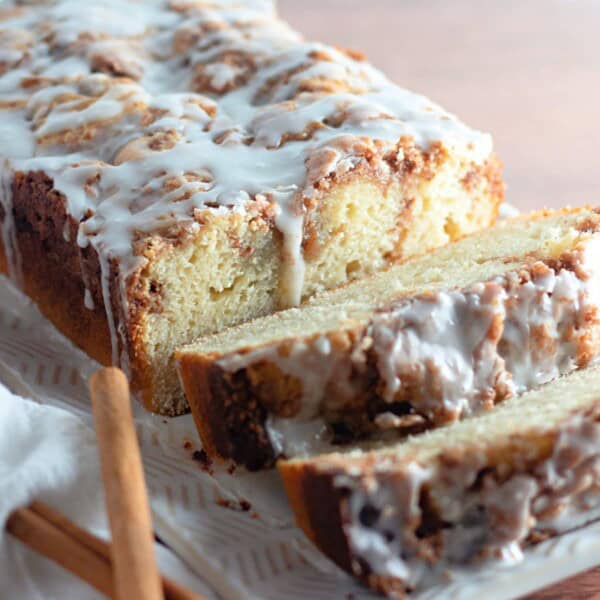 Cinnamon Roll Bread feature